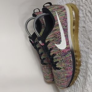 Nike Flyknit Max Woman's Athletic Sneakers